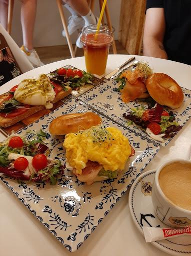 imagen de brunch completo de Aba sevilla